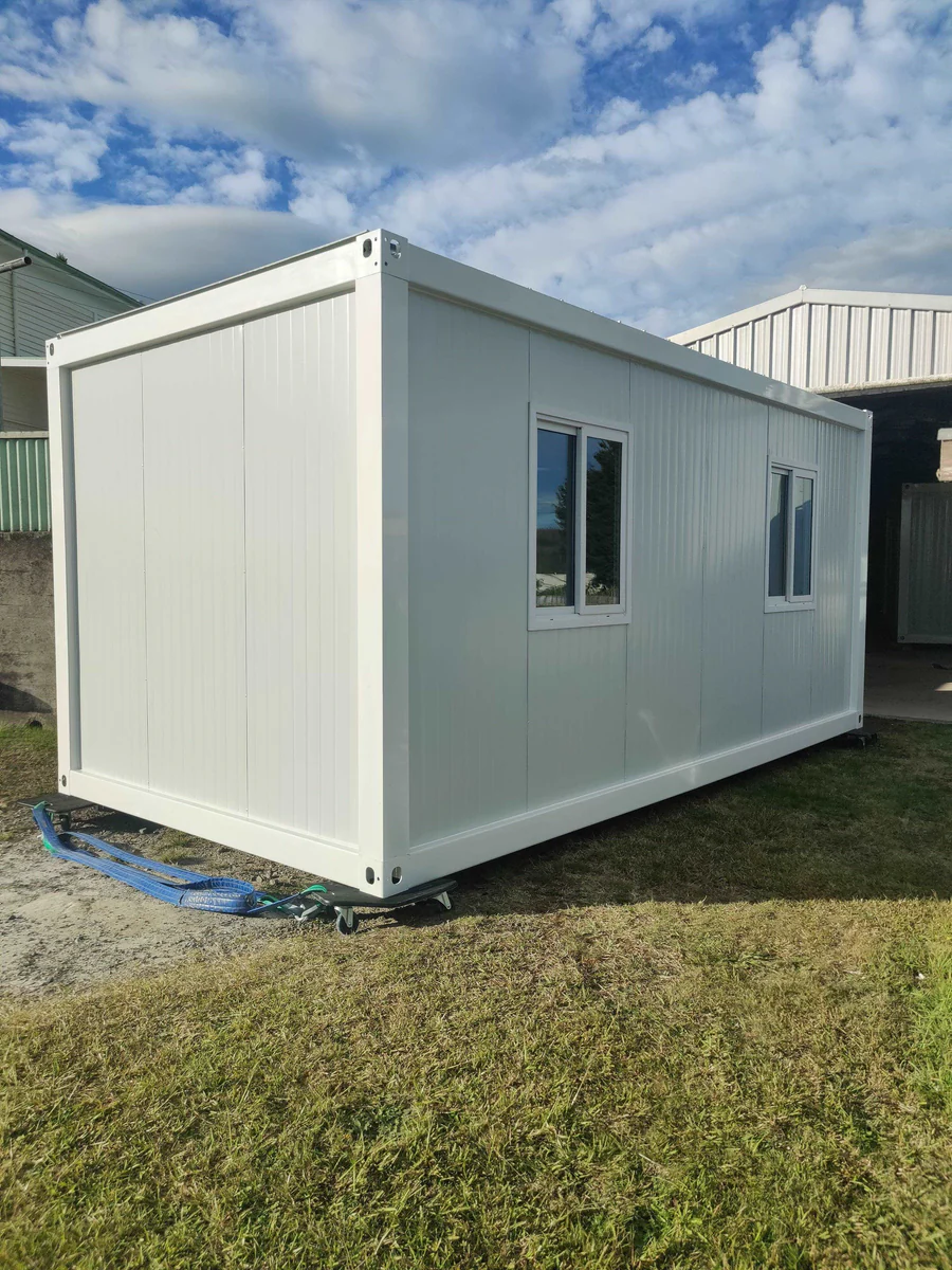 20ft & 40ft Container Homes With Bathroom and Kitchen
