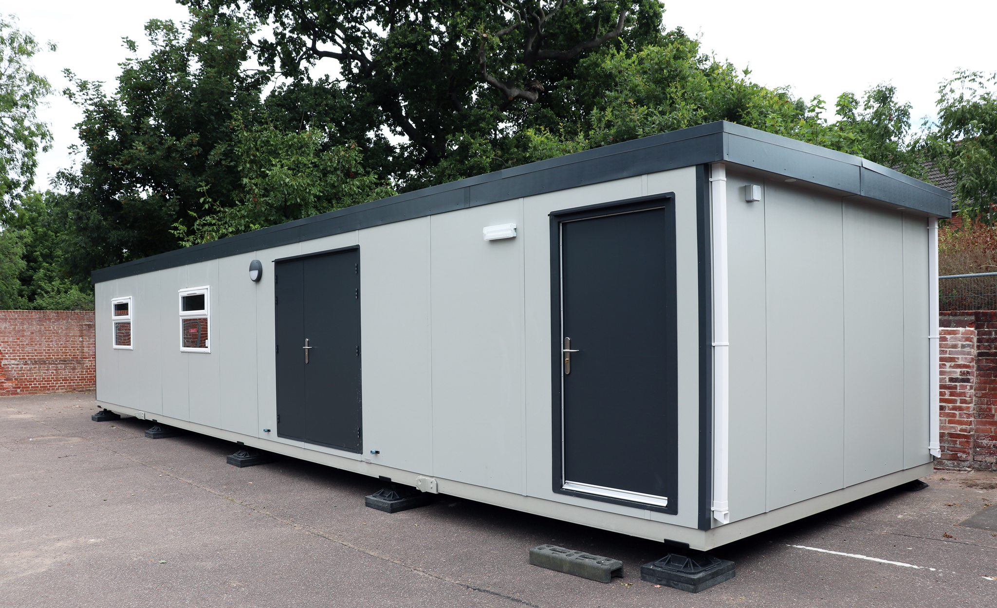 40Ft x 10Ft Jackleg Office Cabin view 5