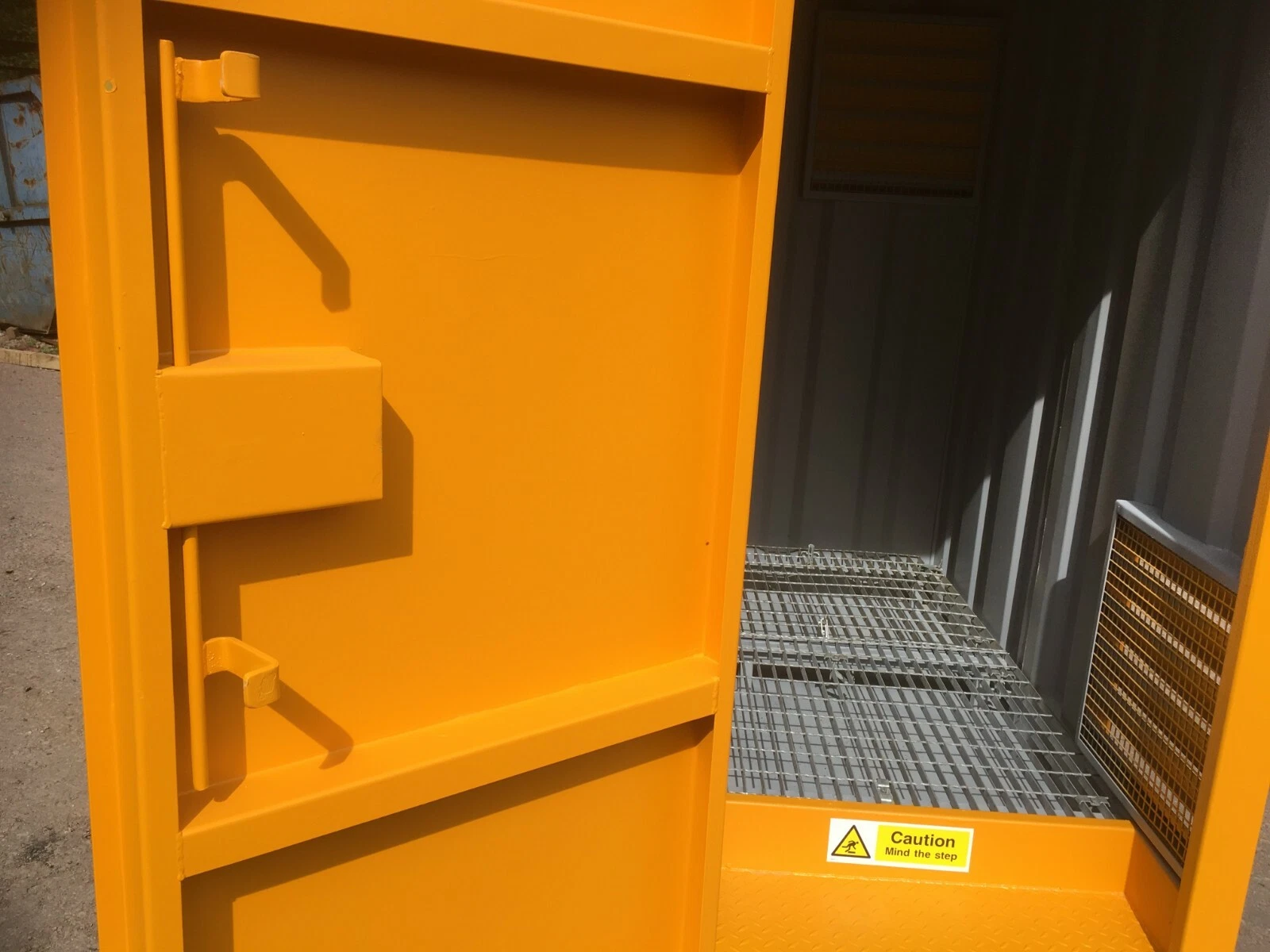 7ft x 5ft (2.2m x 1.6m) Secure Walk In Steel Chem store/Hazardous Material Store view 5